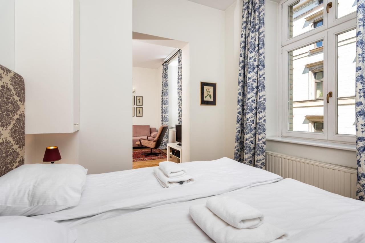 Classy Old Town Suites - By Upstairs Krakow Exterior photo