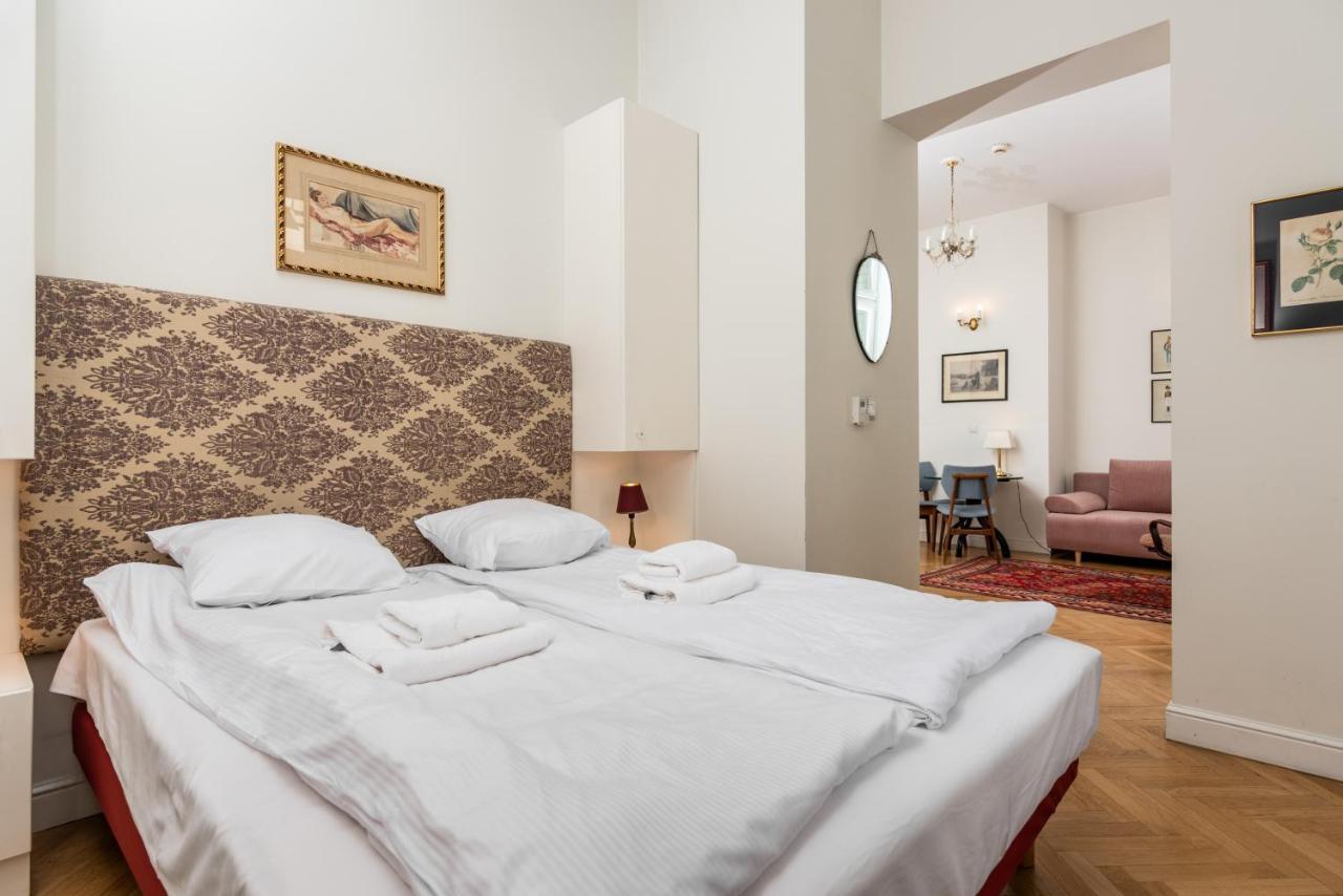 Classy Old Town Suites - By Upstairs Krakow Exterior photo