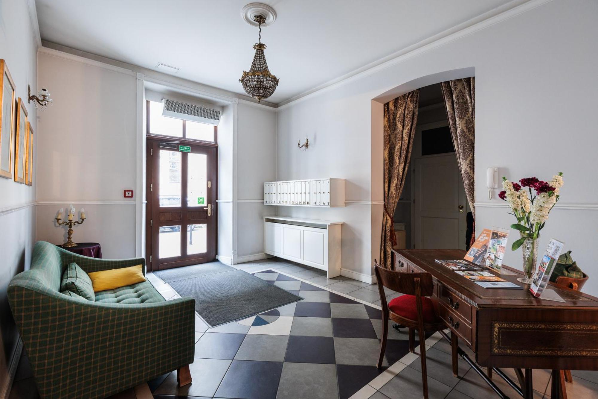 Classy Old Town Suites - By Upstairs Krakow Exterior photo